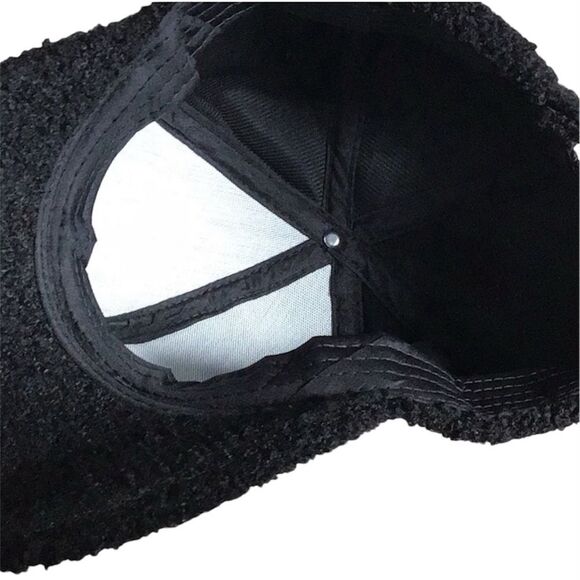 Back fuzzy hat - Picture 2 of 3